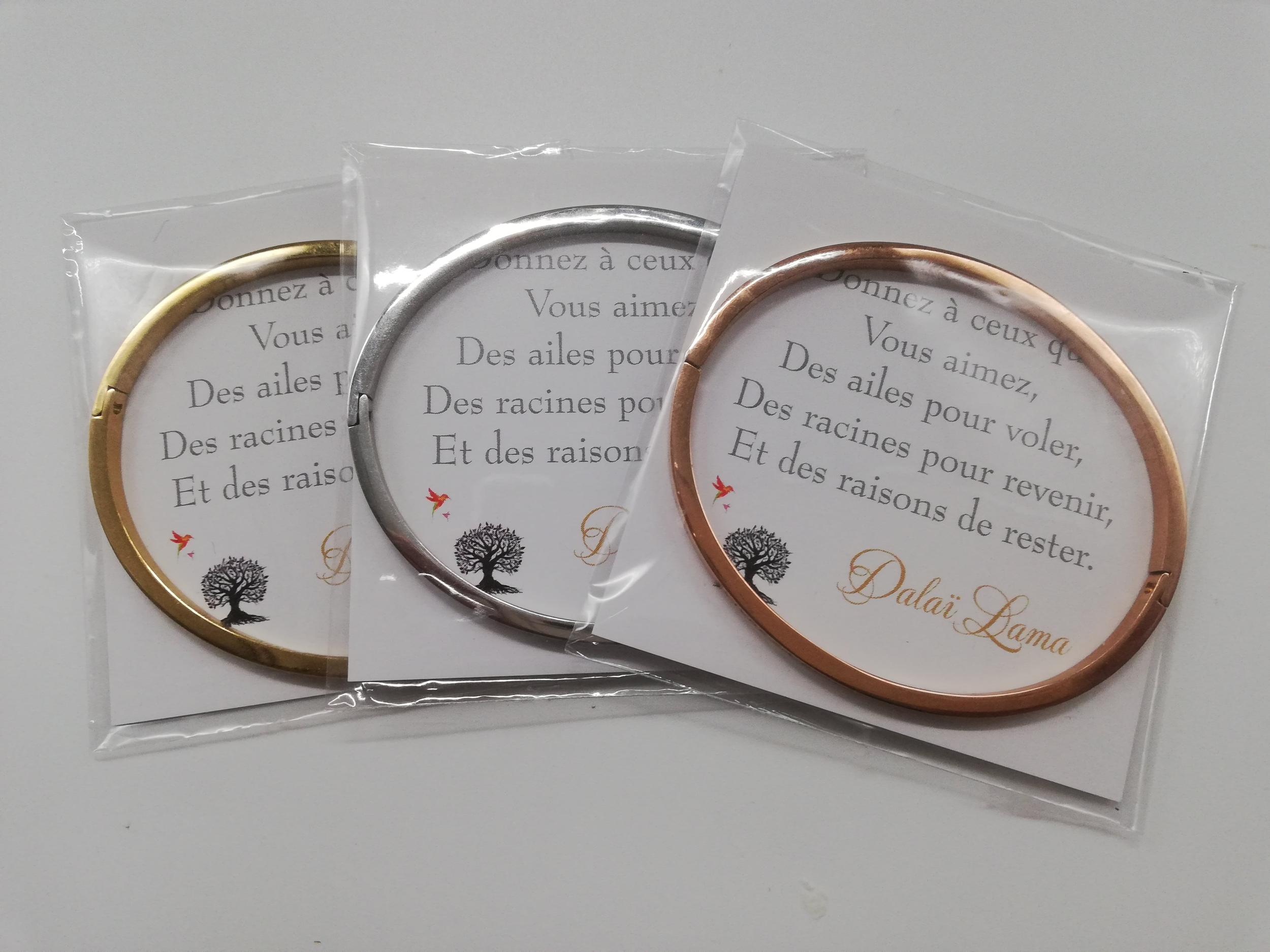 bracelet-maman-en-or-avec-une-citation