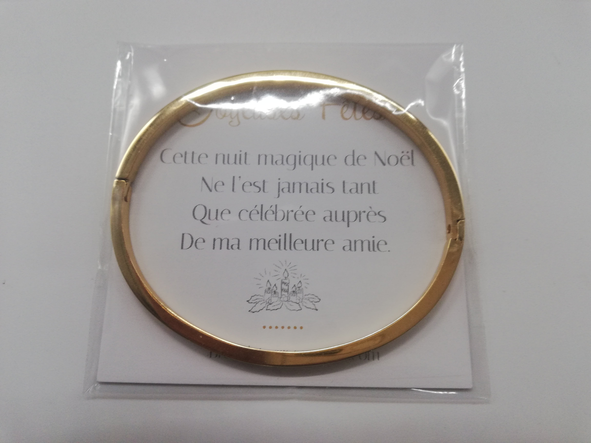 cadeau-de-noel-copine-bracelet-personnalise-en-acier-inoxydable-dore-les-copines-d-abord-avec-carte-de-voeux