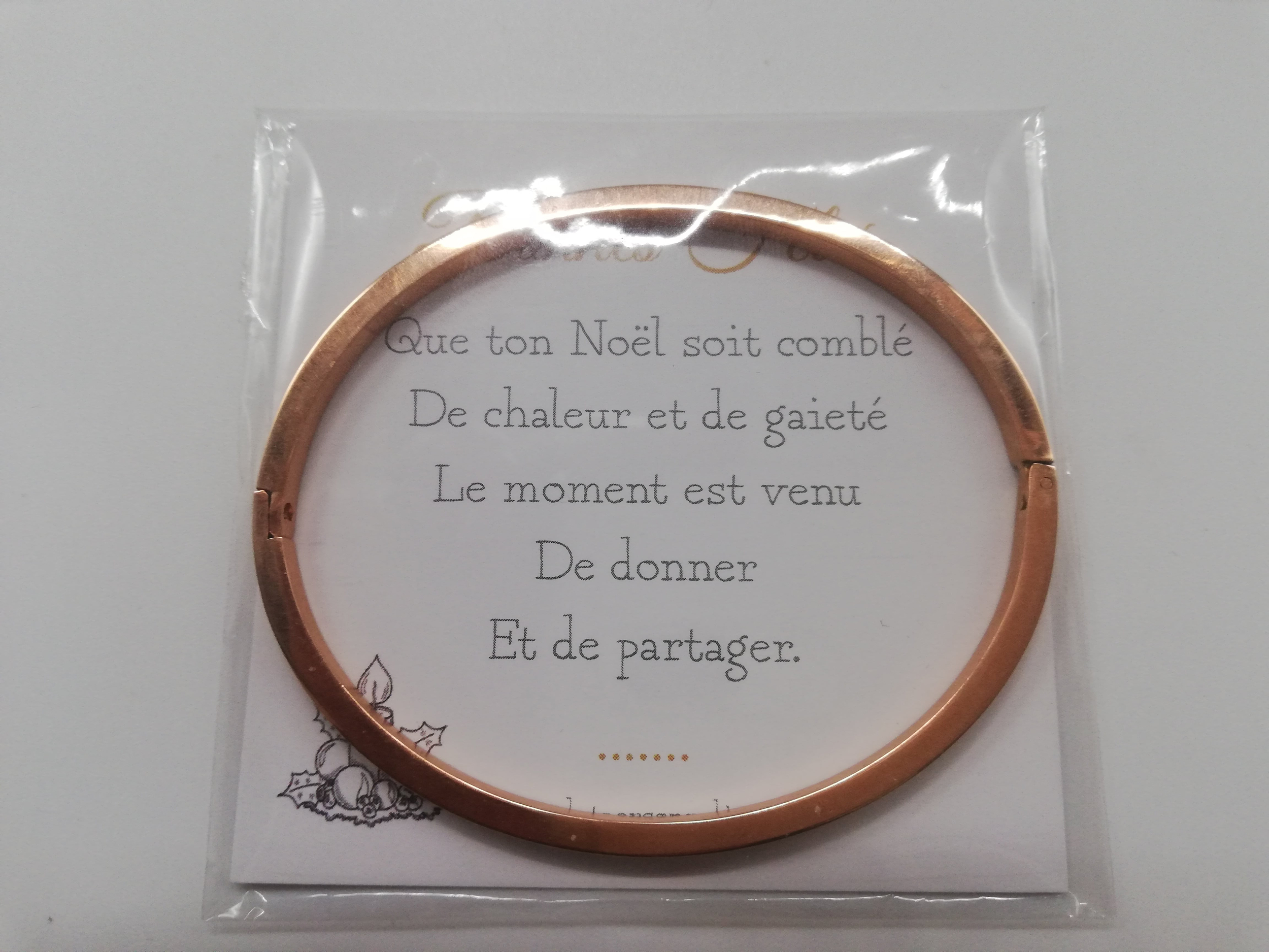 cadeau-de-noel-pour-une-femme-bracelet-personnalise-eternelle-insatisfaite-avec-carte-de-voeux-pour-les-fetes