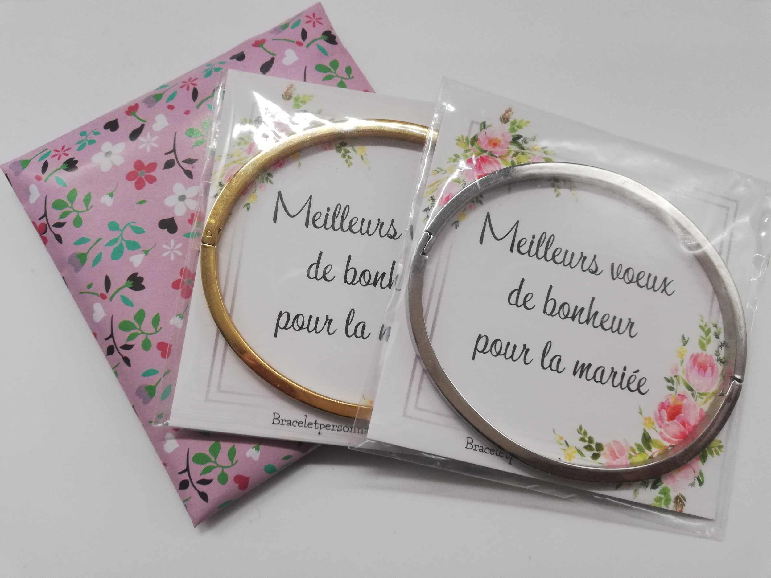 cadeaux-future-mariee-bracelets-personnalises-avec-cartes-de-voeux-de-bonheur