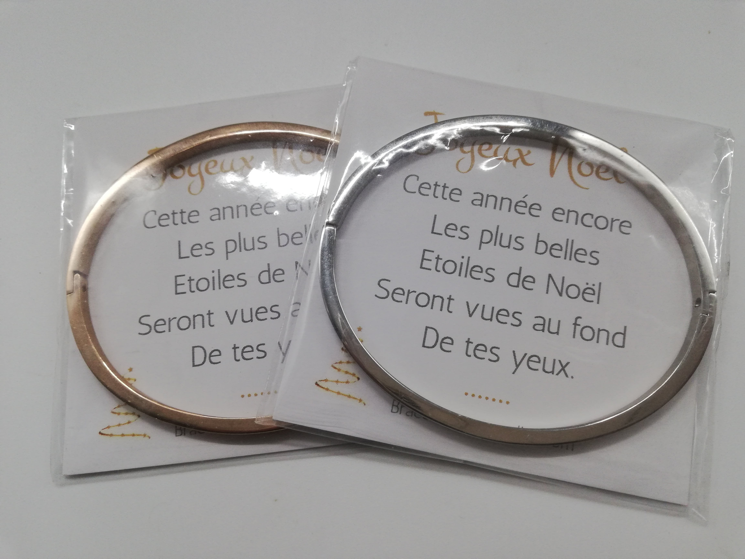 cadeau-de-noel-a-envoyer-bracelets-personnalises-et-mots-doux-pour-les-fetes