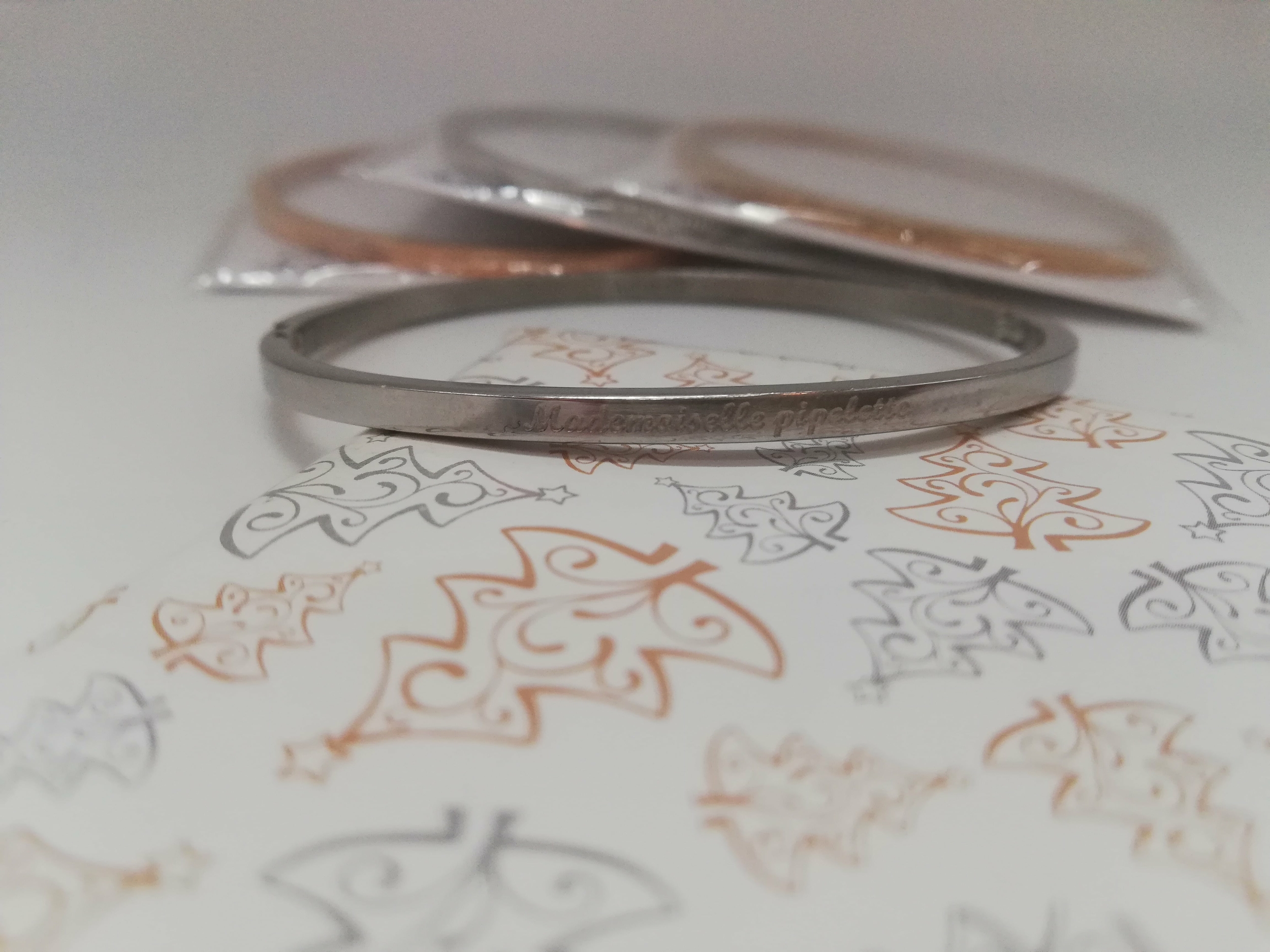 cadeau-noel-femme-bijoux-bracelet-personnalise-mademoiselle-pipelette