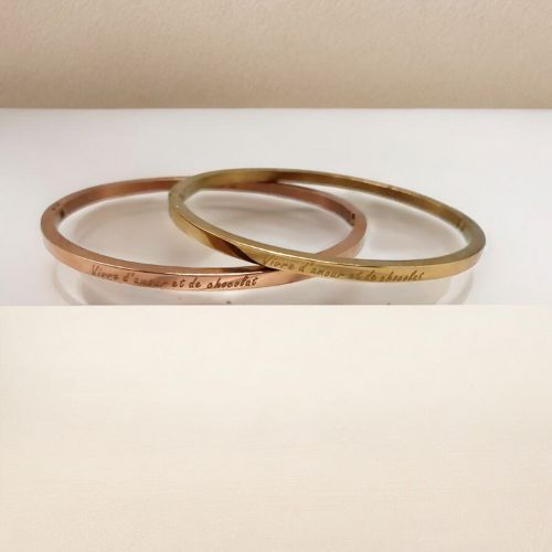 bracelet-acier-femme-message-personnalise-vivre-d-amour-et-de-chocolat