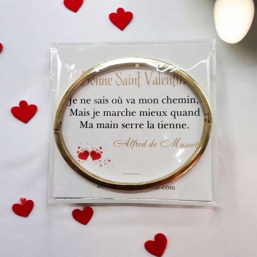 bracelet-avec-gravure-femme