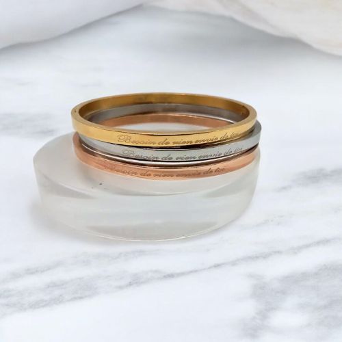 bracelet-pour-sa-copine-personnalise-besoin-de-rien-envie-de-toi