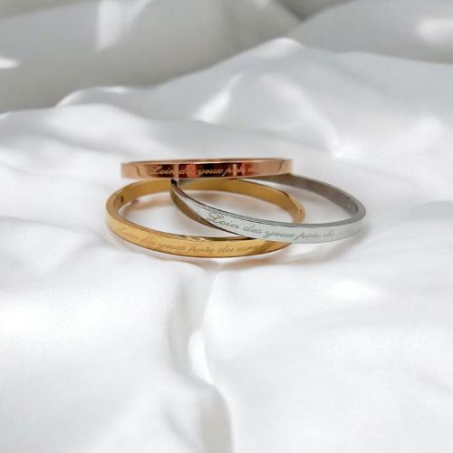 cadeau-saint-valentin-a-distance-bracelet-personnalise-loin-des-yeux-pres-du-coeur
