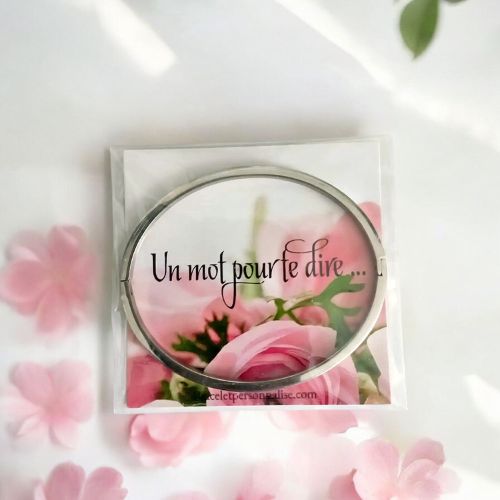 cadeau-jeune-mamie-bracelet-personnalise