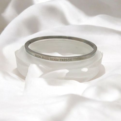bracelet-personnalise-cadeau-de-mariage-d-une-mere-a-sa-fille