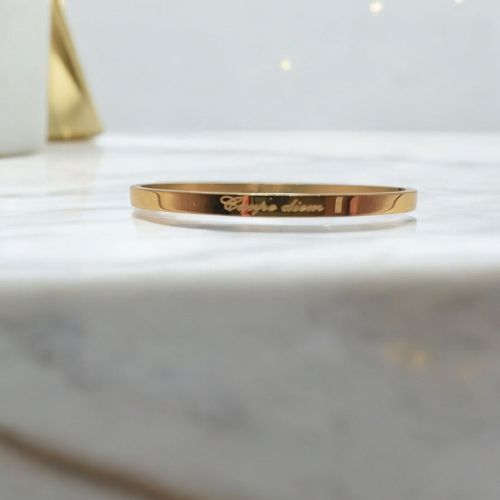 cadeau-femme-senior-bracelet-personnalise-carpe-diem