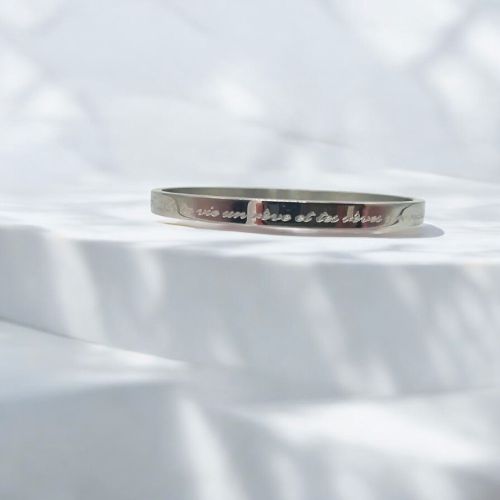 jonc-avec-message-bracelet-personnalise-fais-de-ta-vie-un-reve-et-tes-reves-une-realite