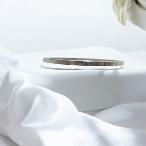 bracelet-personnalise-une-maman-plus-que-parfaite-bijou-pour-une-maman