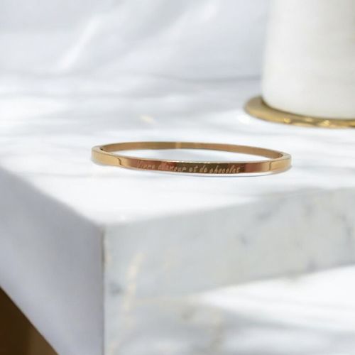 bracelet-personnalise-vivre-d-amour-et-de-chocolat-idee-cadeau-1er-anniversaire-de-mariage