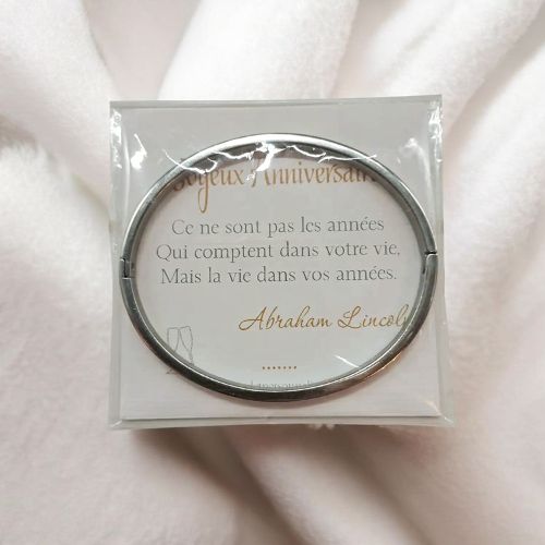 cadeau-pour-copine-anniversaire-bracelet-personnalise