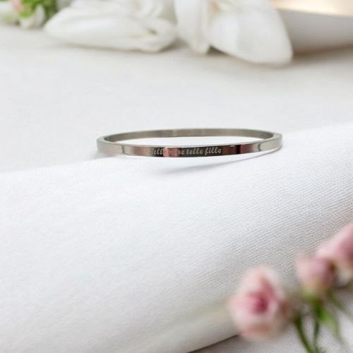 bijou-cadeau-fete-des-meres-bracelet-personnalise-telle-mere-telle-fille