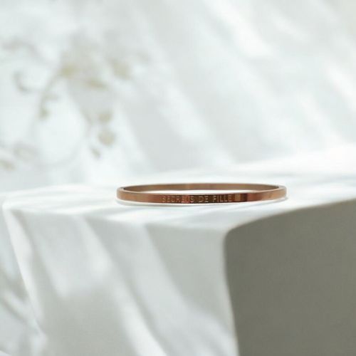 bijou-moderne-femme-bracelet-personnalise