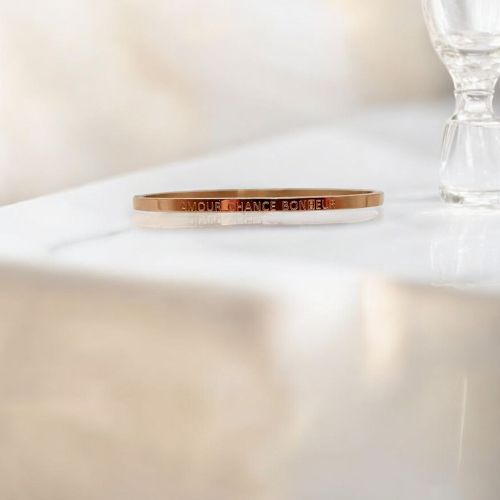 bracelet-personnalise-acier-inoxydable-avec-gravure-amour-chance-bonheur