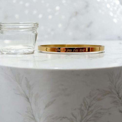 bracelet-personnalise-cherche-pas-t-as-tort-cadeau-femme-rigolo