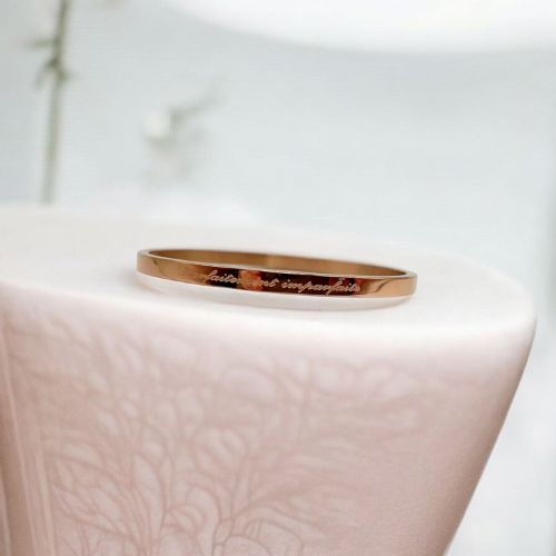 bracelet-personnalise-parfaitement-imparfaite-cadeau-de-noel-original-pour-femme