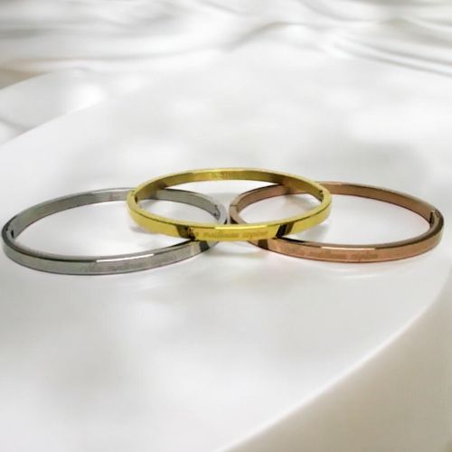 cadeau-de-noel-a-offrir-a-sa-copine-bracelet-personnalise-ma-meilleure-copine