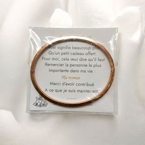 idee-de-cadeau-de-noel-pour-maman-bracelet-personnalise