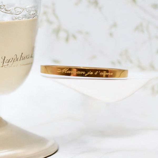 bracelet-personnalise-maman-je-t-aime-cadeau-noel-mere