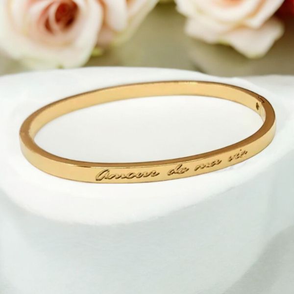 bracelet-personnalise-gravure-amour-de-ma-vie