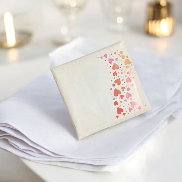 pochette-coeurs-pour-bijoux-st-valentin-femme