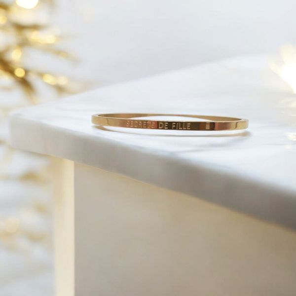 bracelet-femme-st-valentin-personnalise-secrets-de-fille-acier-dore