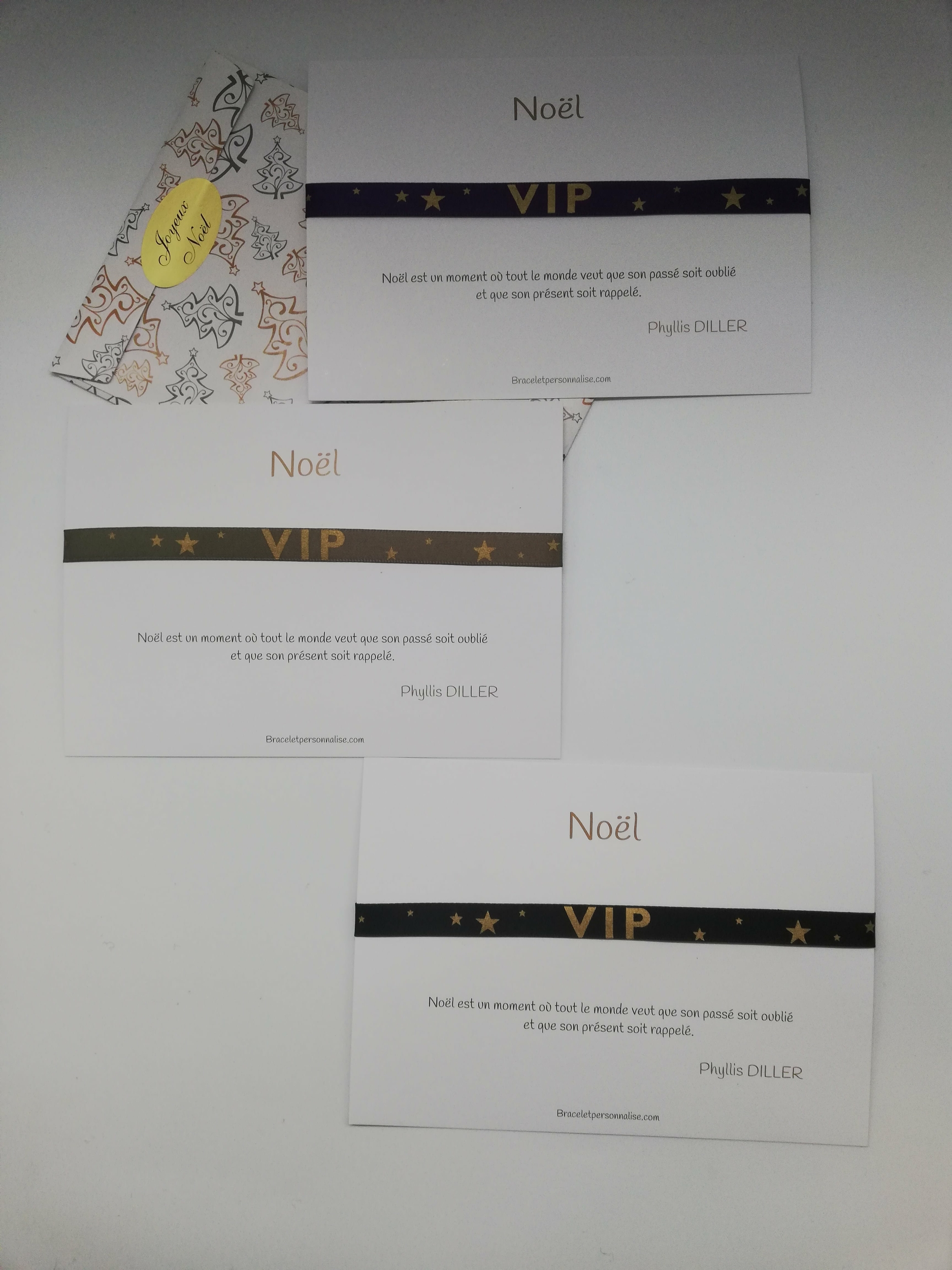 cadeau surprise noel Bracelet VIP personnalisé avec carte pour les fêtes et jolie citation