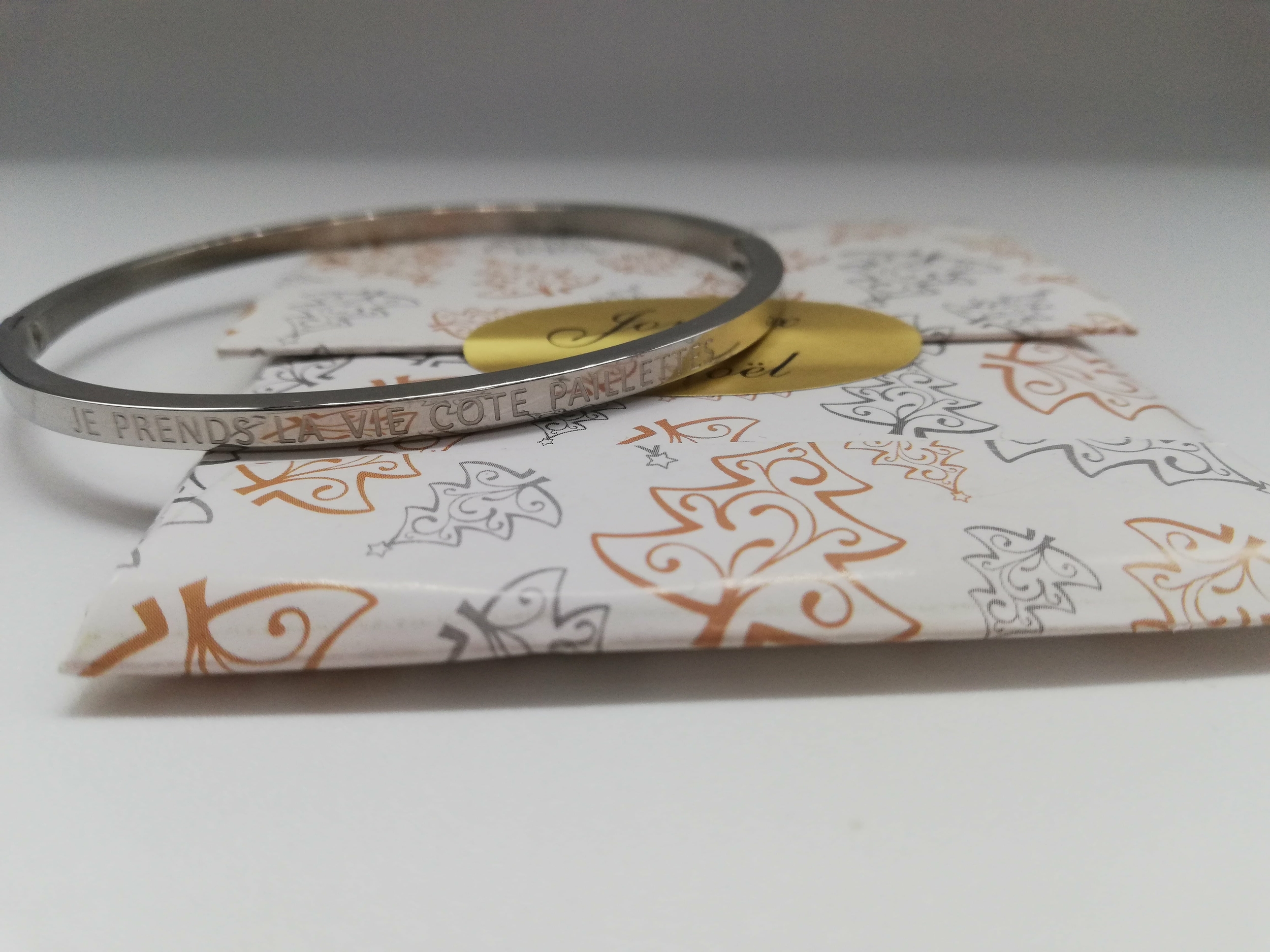 bracelet cadeau de noel avec carte de voeux pour les fetes
