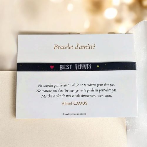 cadeau-qui-symbolise-l-amitie-bracelet-personnalise-best-friends
