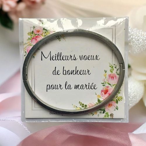 cadeau-a-offrir-a-une-future-mariee-bracelet-personnalise