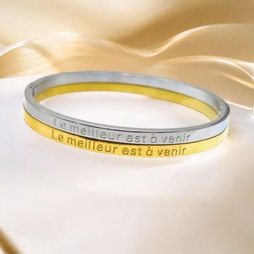 bracelet-personnalise-le-meilleur-est-a-venir-cadeau-debut-relation