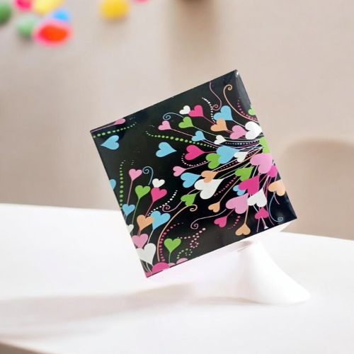 pochette-coeurs-pour-idee-cadeau-parisien