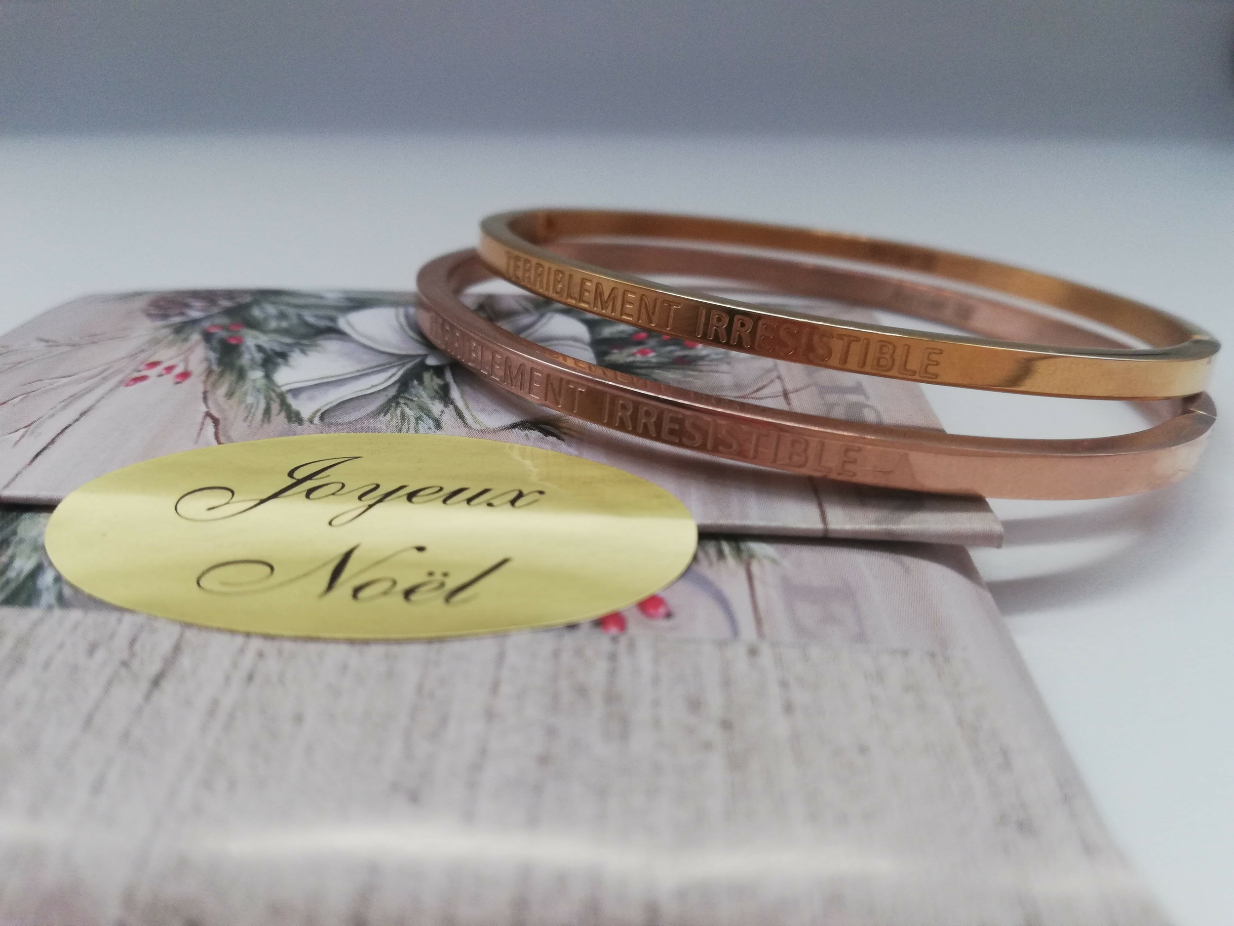 petit-cadeau-noel-femme-bracelet-personnalise-terriblement-irresistible
