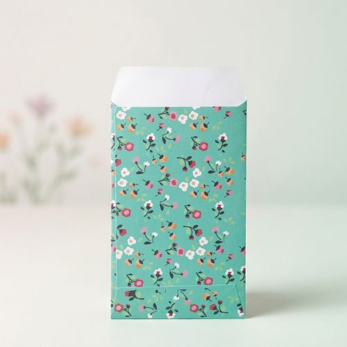 pochette-cadeau-fleurie-verte-pour-bijou-filleule