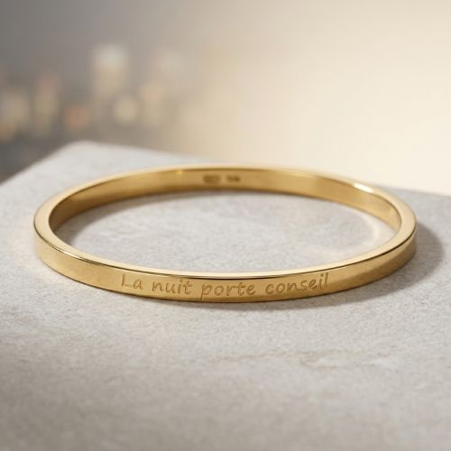 bijoux-pour-jeunes-femmes-personnalises-la-nuit-porte-conseil