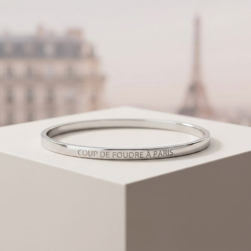 cadeau-saint-valentin-paris-bracelet-personnalise-coup-de-foudre-a-paris