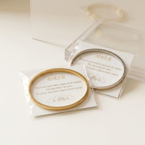 cadeau-debut-relation-bracelet-personnalise