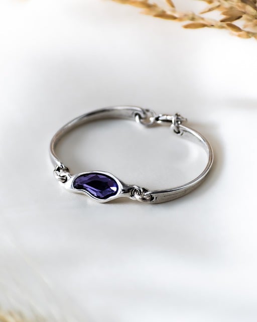 est il bien de porter un bracelet en acier