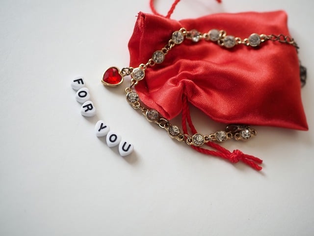 que symbolise un bracelet comme cadeau