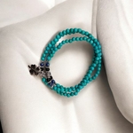 bracelet-plusieurs-rangs-howlite-et-trefle-a-4-feuilles