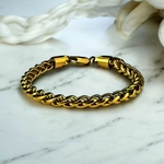 bracelet-en-maille-femme-en-acier-dore