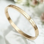 bracelet-jonc-inscription