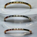 bijou-en-acier-dore-personnalise-c-est-beau-la-vie
