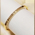 bracelet-femme-avec-gravure-personnalise-petit-chaton-d-amour