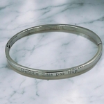 bracelet-pour-st-valentin-argente-personnalise-gentille-mais-pas-trop