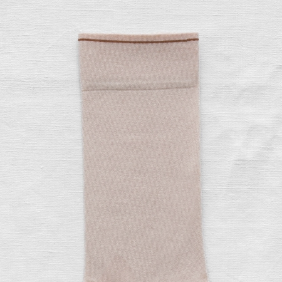 Bonne Maison_Unies_Chaussettes rose bouton_02