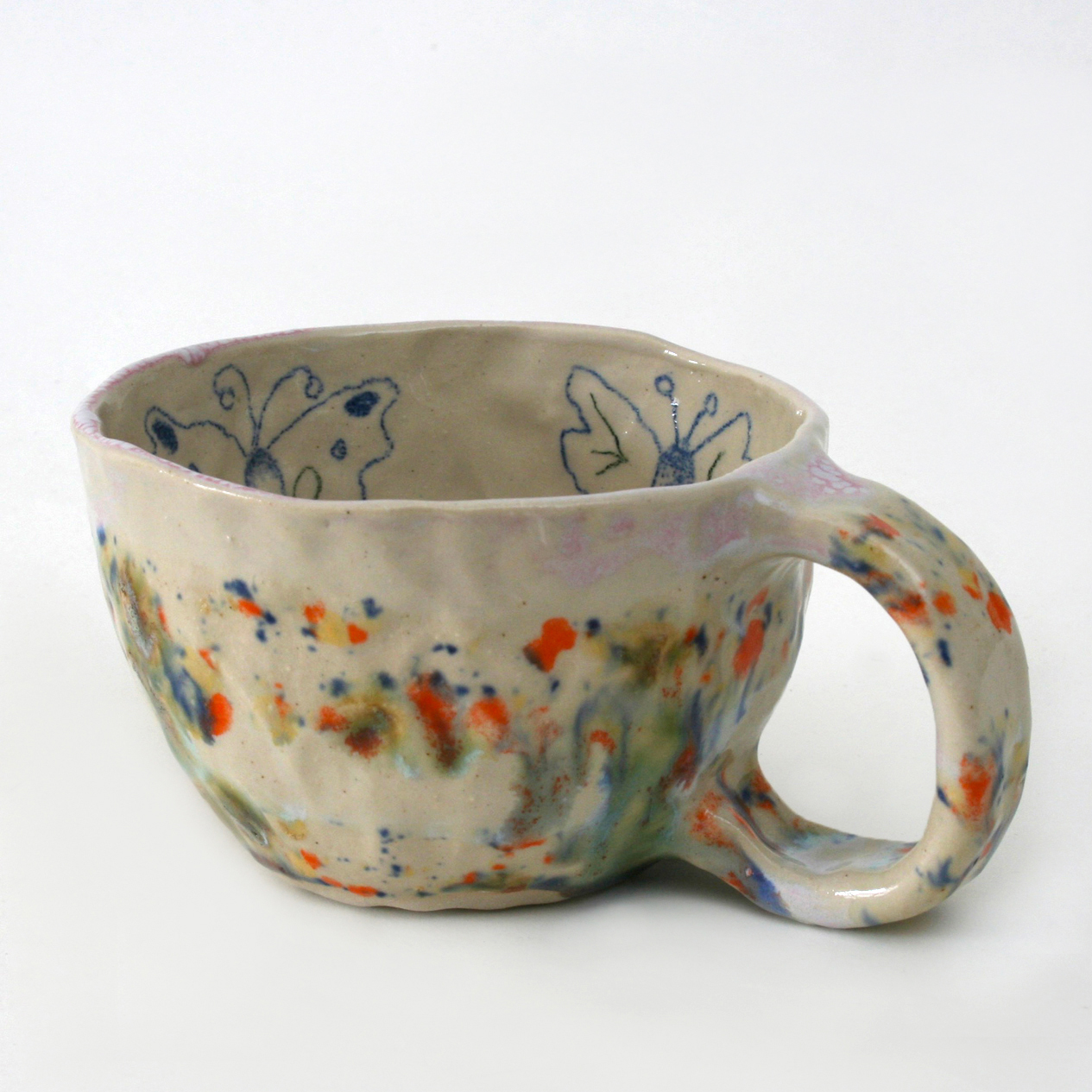 manamu-lena-gayaud-tasse-papillons-gres-decor