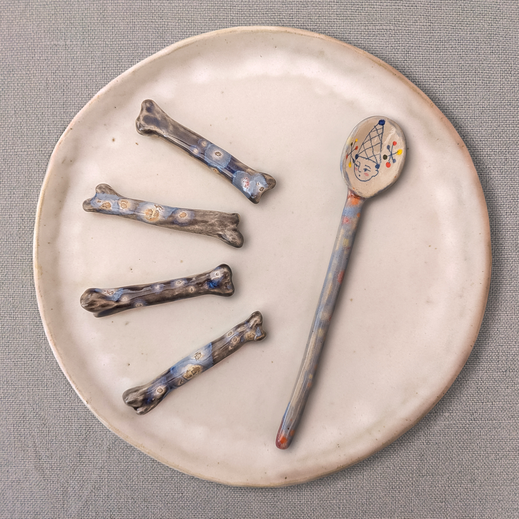 manamu-lena-gayaud-porte-couteau